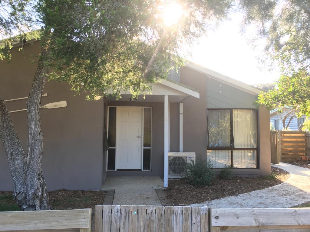 Beach House Getaway 2 Смитс-Бич Экстерьер фото
